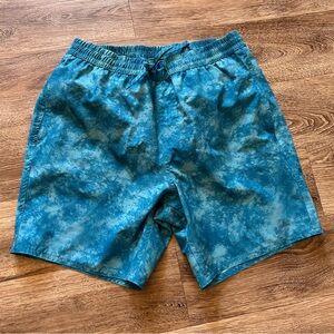 Men’s swim shorts